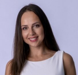 Adriana Selkie Profile Picture